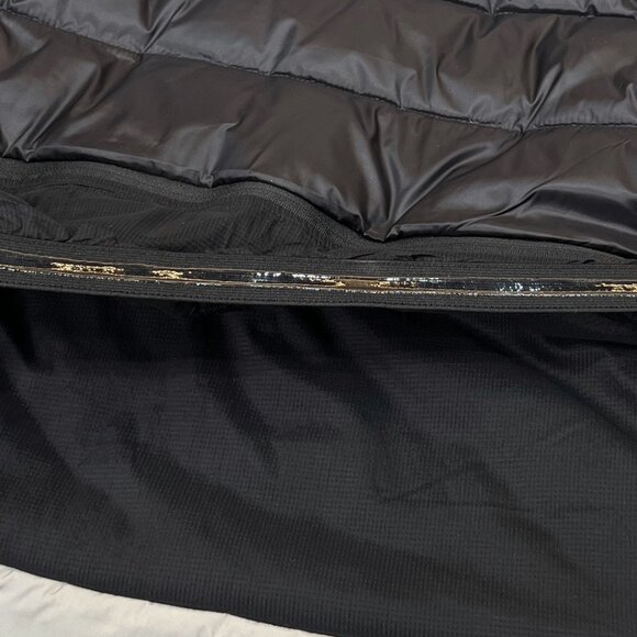 Arc'teryx Men's Off-White Down Jacket - Picture 8 of 8